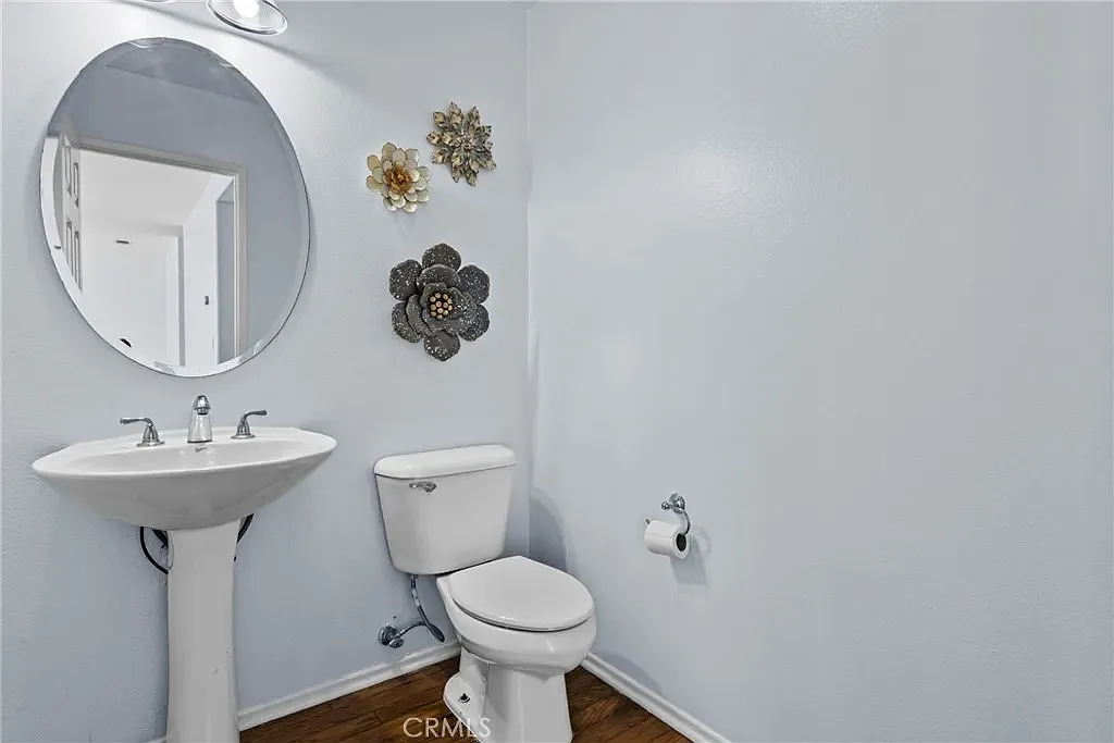 5 bed, 3.5 bath, 2960 sqft, $5,000 — Photo 3