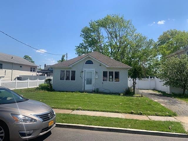 1st image of 371 Miller Ave