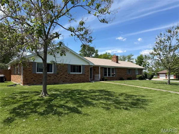 101 Sharon Dr, Montgomery City, MO 63361