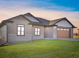 216 Prospect St, Stanton, IA 51573