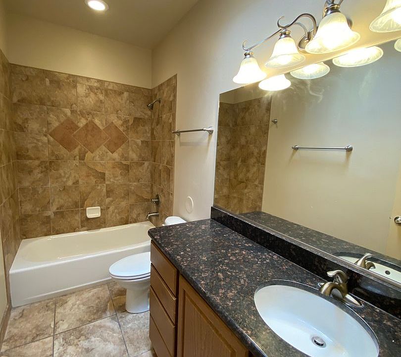 1st image of 4413 Levante Dr