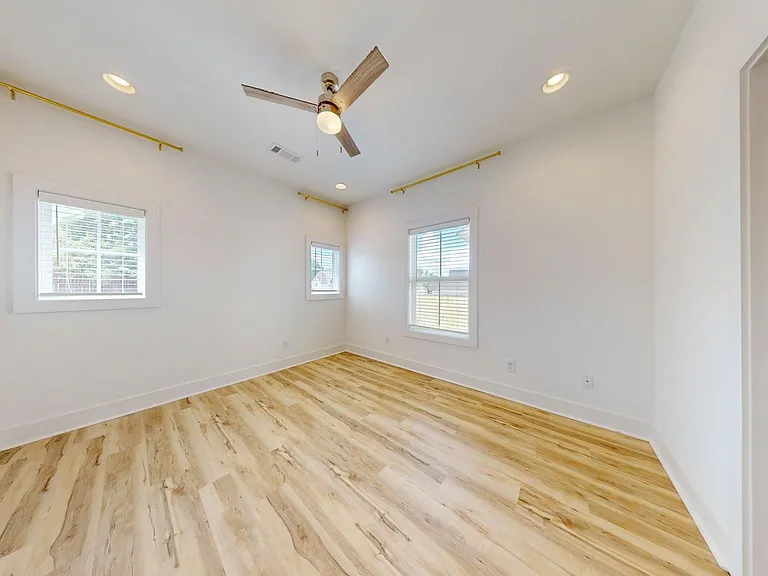 577 Piper Ave — Photo 7