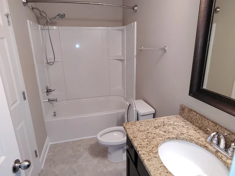 5001 Laughing Brook Ln — Photo 18