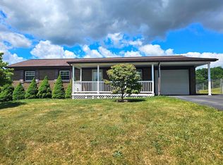 309 Hummingbird Hl, Tazewell, VA 24651