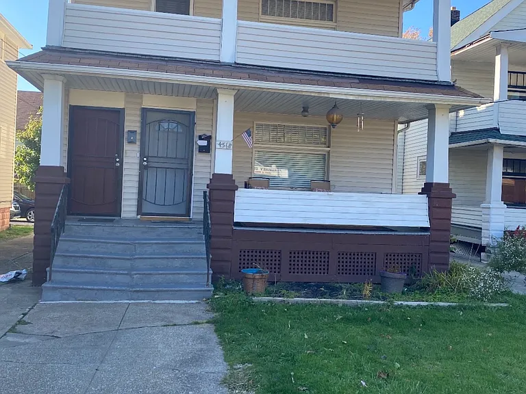 4518 Turney Rd — Photo 2