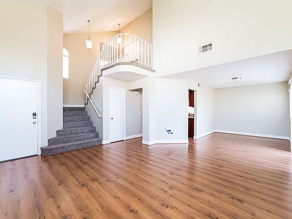 4th image of 7608 Honeysuckle St