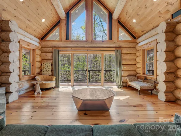 32 Indian Knob Rd, Asheville, NC 28803