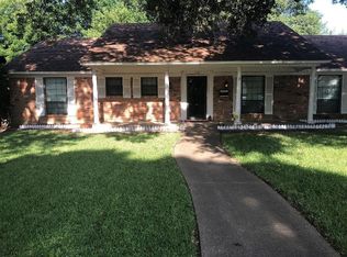 613 Ray Andra Dr, Desoto, TX