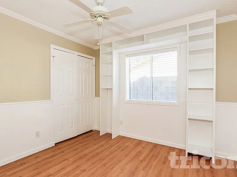 6237 W Marconi Ave — Photo 12