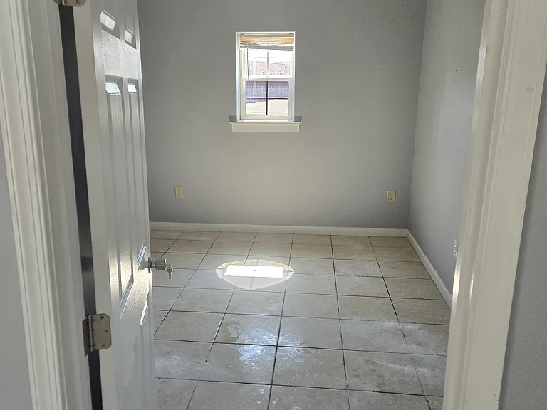 1179 White Oak Rd — Photo 3