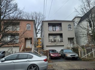 138 Fabyan Pl, Newark, NJ 07112