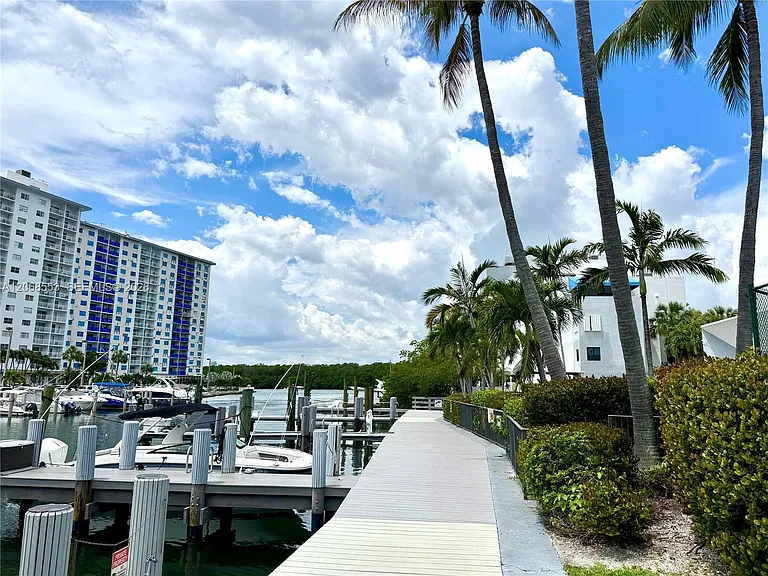 336 Poinciana Dr #1008 — Photo 38