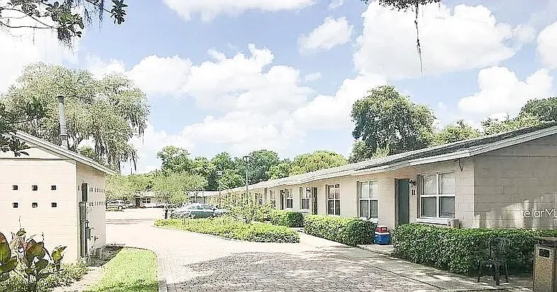Building Photo - Oak Haven Villas
