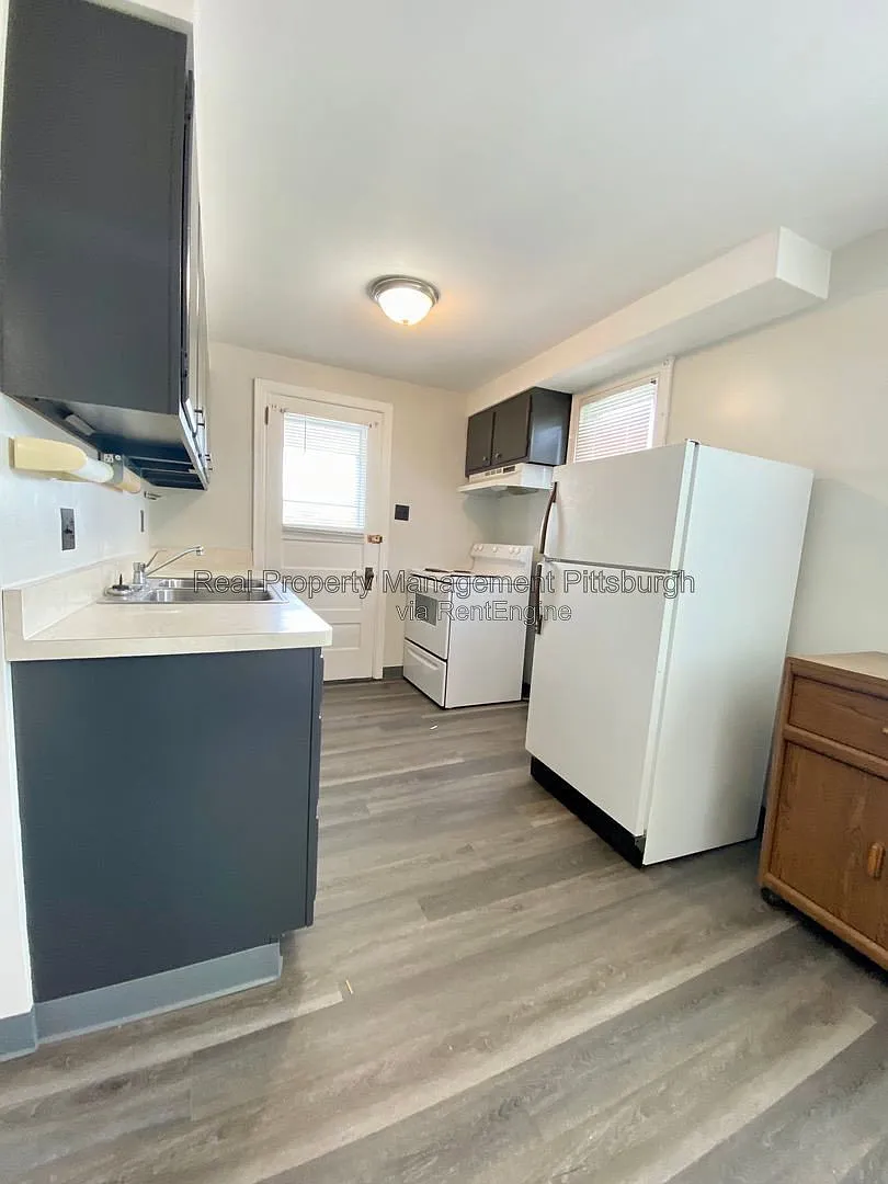 7209 Front River Rd — Photo 3