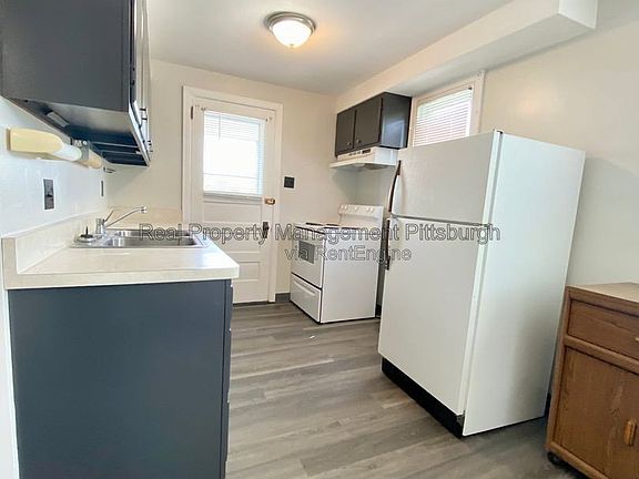3rd image of 7209 Front River Rd Floor 2