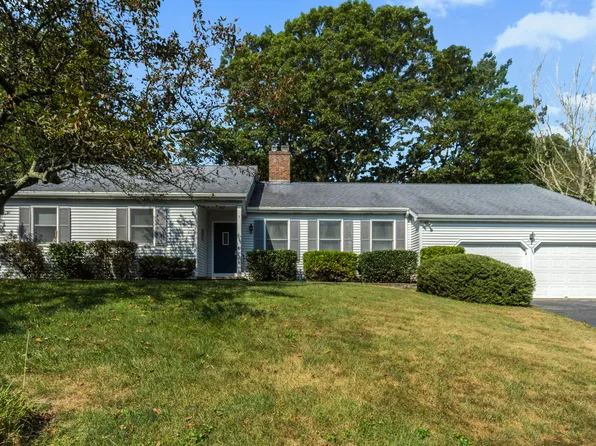 1 Pontiac Drive, East Lyme, CT 06357