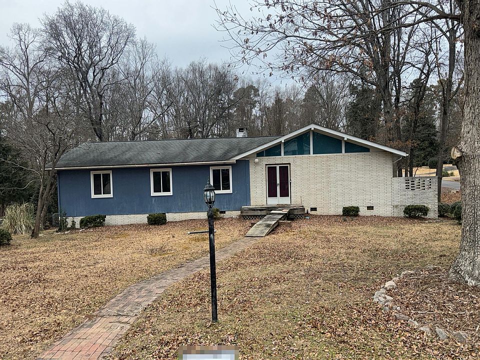 1st image of 3225 Marie Dr