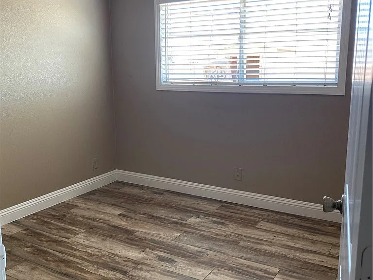 3430 Eldon St — Photo 10