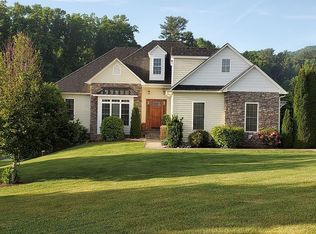 142 Odonald Rd, Asheville, NC 28806