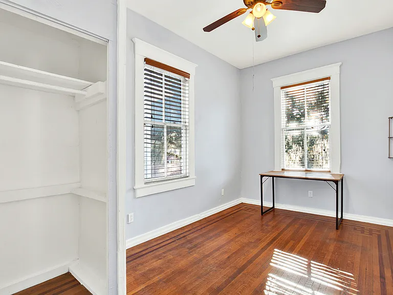 304 W 41st St #B — Photo 13