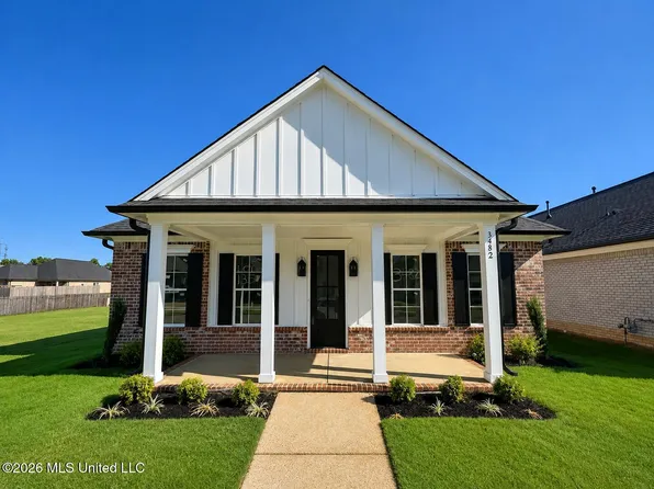3482 Hatton Dr, Nesbit, MS 38651