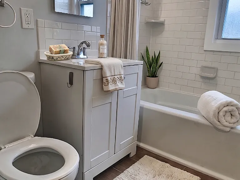 4009 Washington Blvd #3 — Photo 4