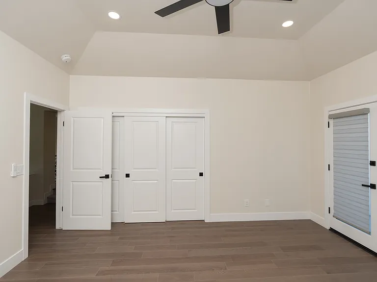 2589 W Lake Van Ness Cir — Photo 43