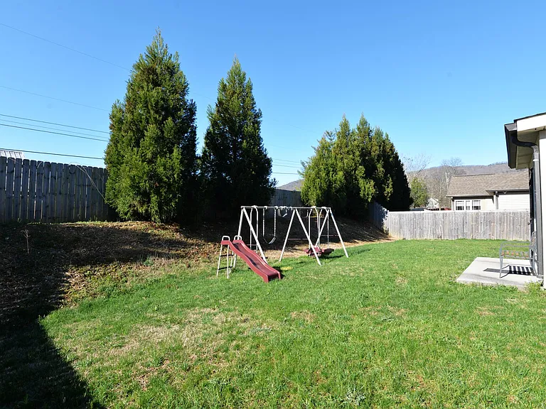 3384 Willow Lake Cir — Photo 15