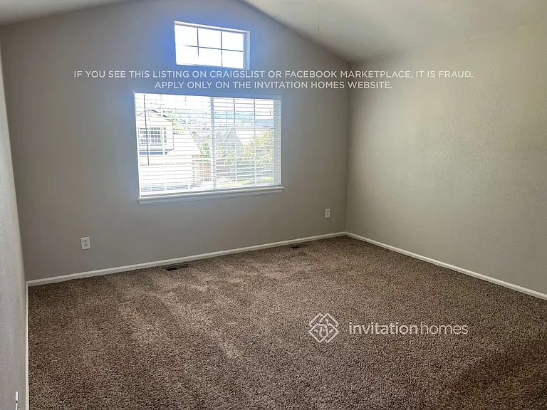 3289 Blue Grass Cir — Photo 7