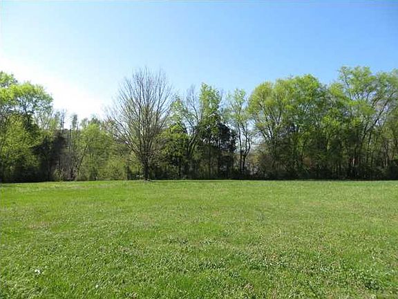 5th image of 2558 Lakeside Dr