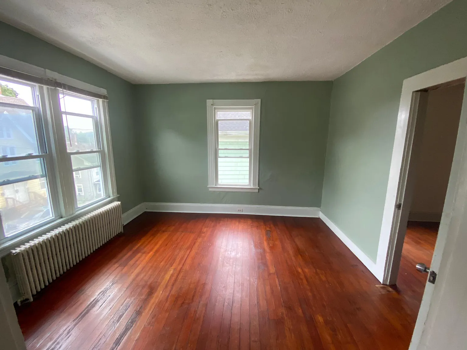 2 bed, 1200 sqft, $1,800 — Photo 2