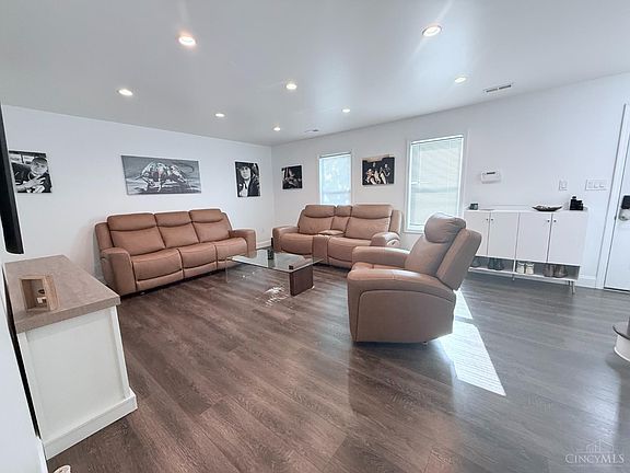 5th image of 11 Queens Ct