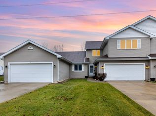 8641 Calhoun Pl, Crown Point, IN 46307