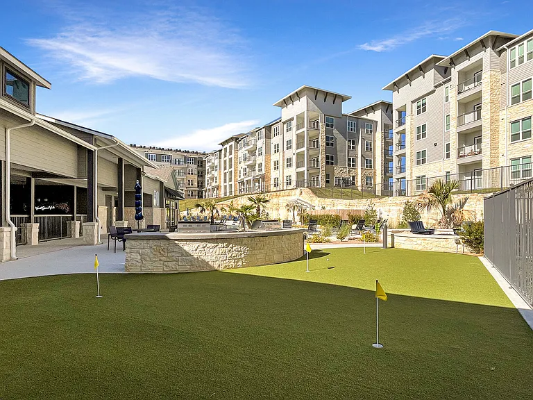 Vue at Sonoma Verde — Photo 10
