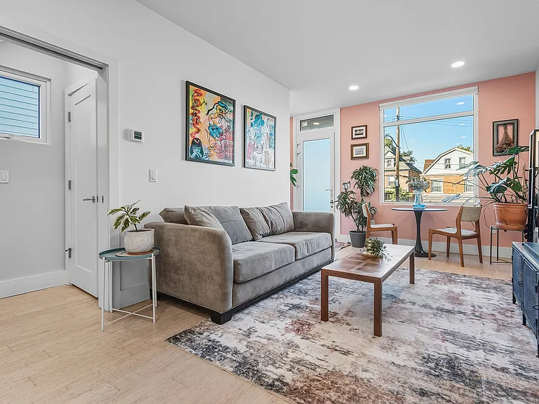 5454 Black St — Photo 4