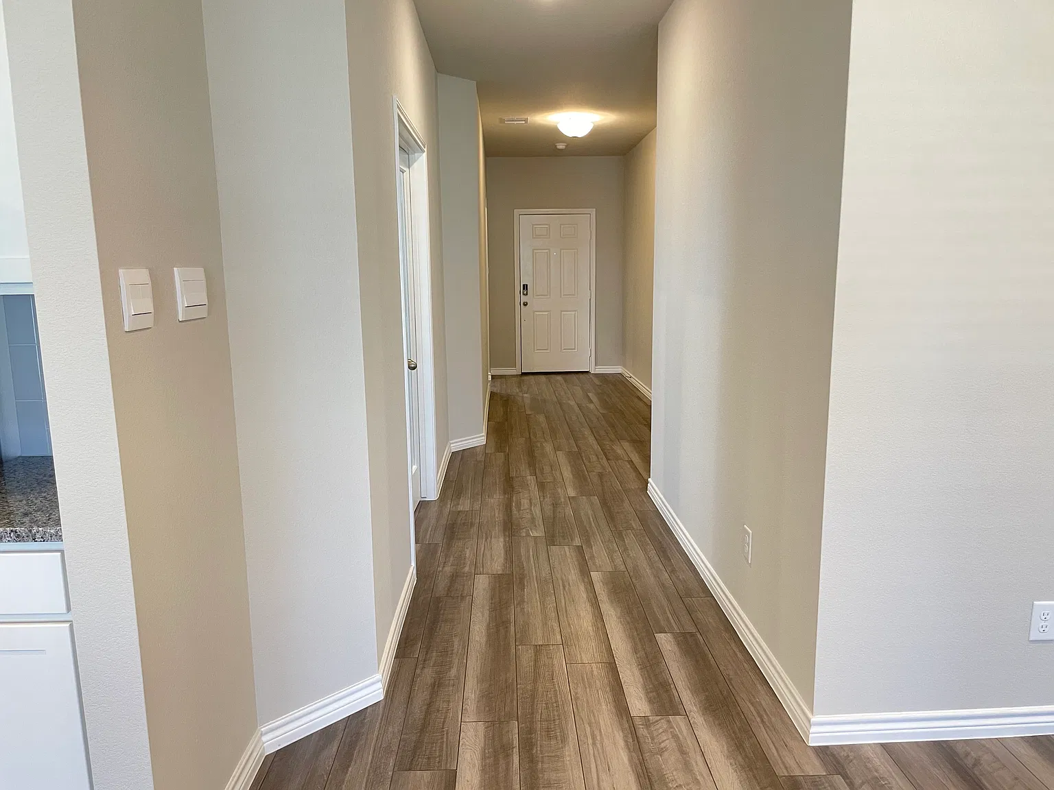 1191 Patriot Dr — Photo 3