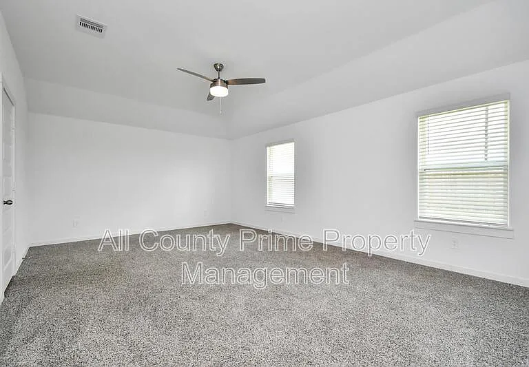 29935 Gallatin River Ln — Photo 17