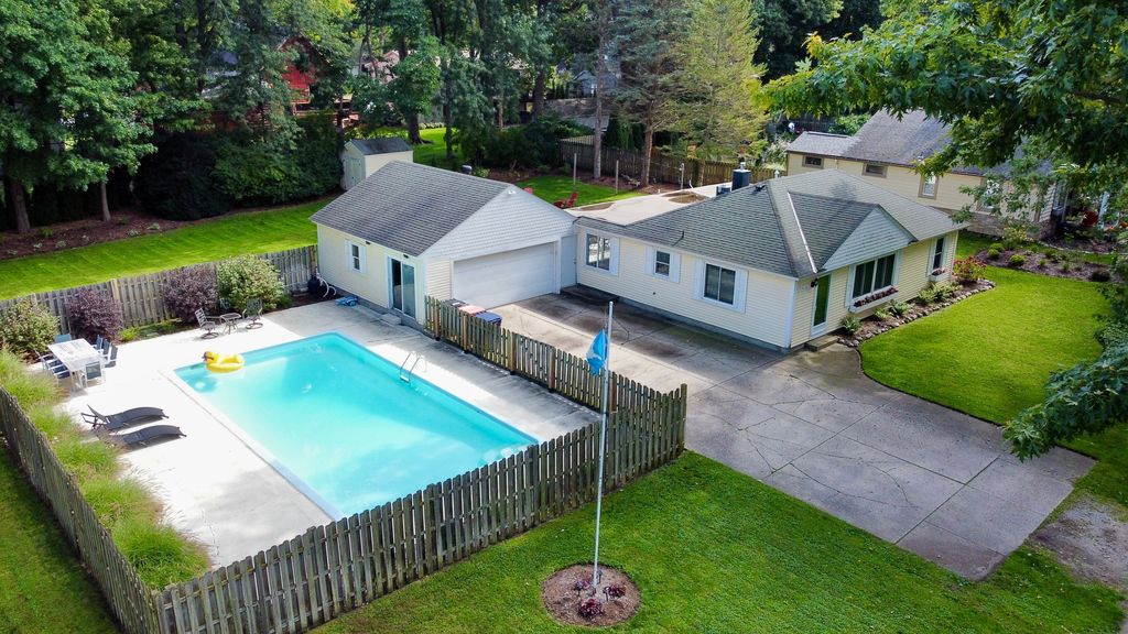 629 Midway Ave - Property Image