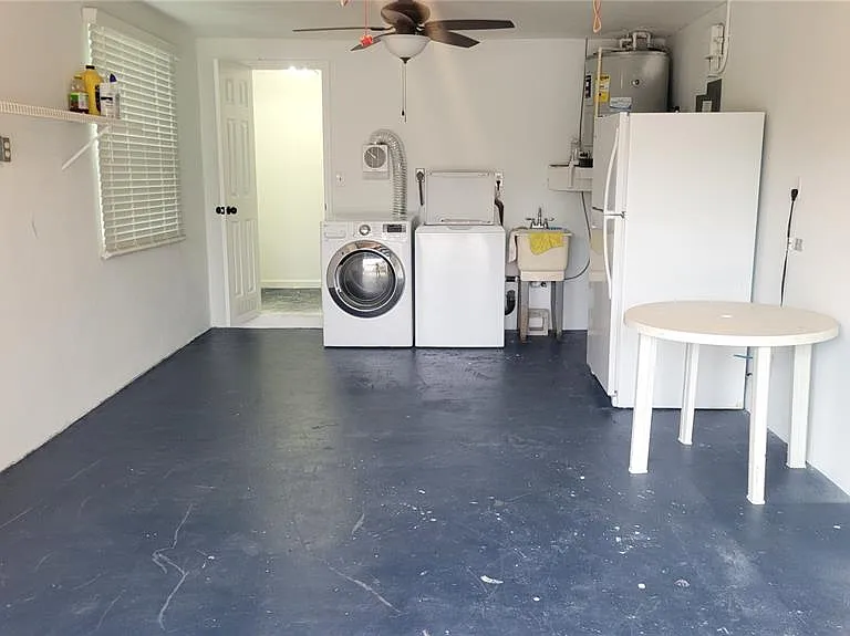4913 Getner St — Photo 14