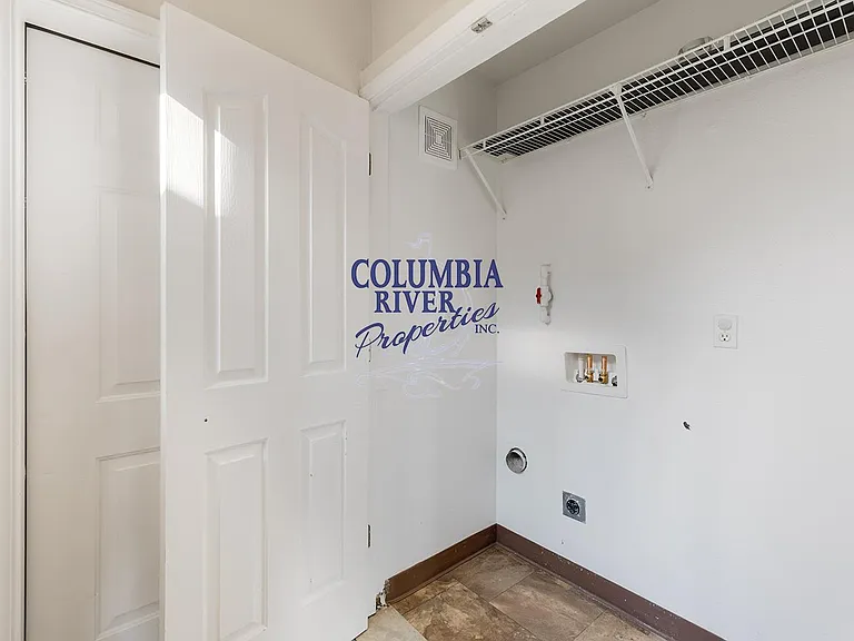5264 NE 121st Ave #B-8 — Photo 9