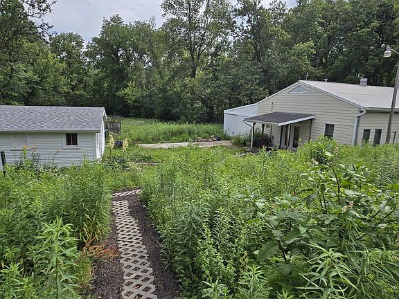 3rd image of 2701 State Road 26 W