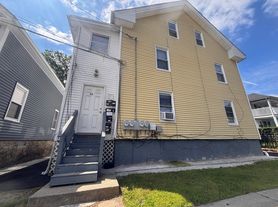 54 North St, Southbridge, MA