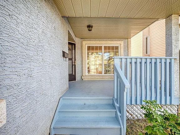 3rd image of 410 W Shawbrooke Cir SW