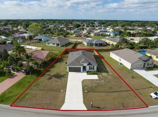 1158 SW Del Rio Blvd, Port Saint Lucie, FL 34953