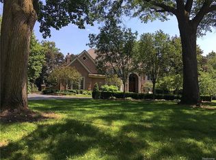 895 Harsdale Rd, Bloomfield Hills, MI 48302