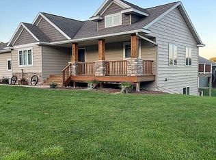 502 Northern Hills Trl, Saint Charles, MN 55972