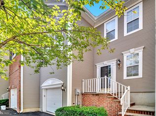 15 Stafford Dr, Princeton Junction, NJ 08550