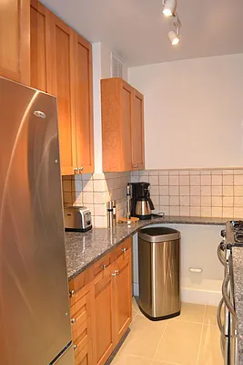 Sold by Urban Living | media 13