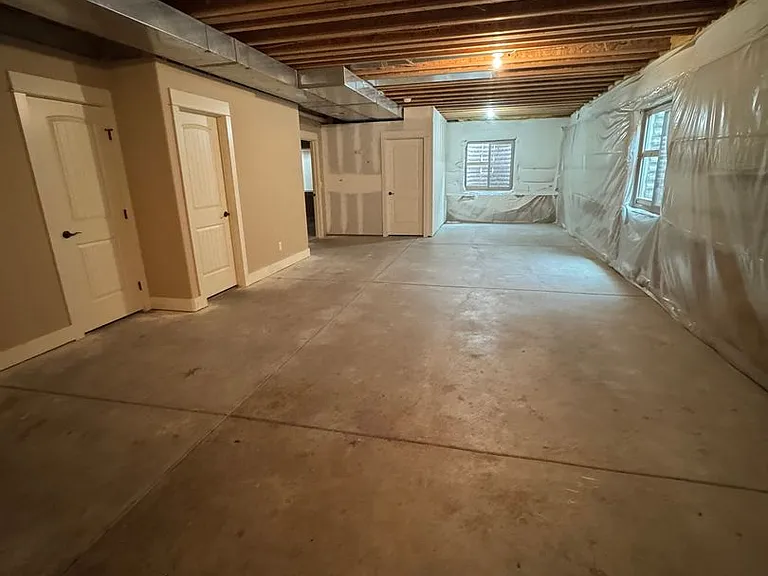 4249 Woodlake Ln — Photo 17