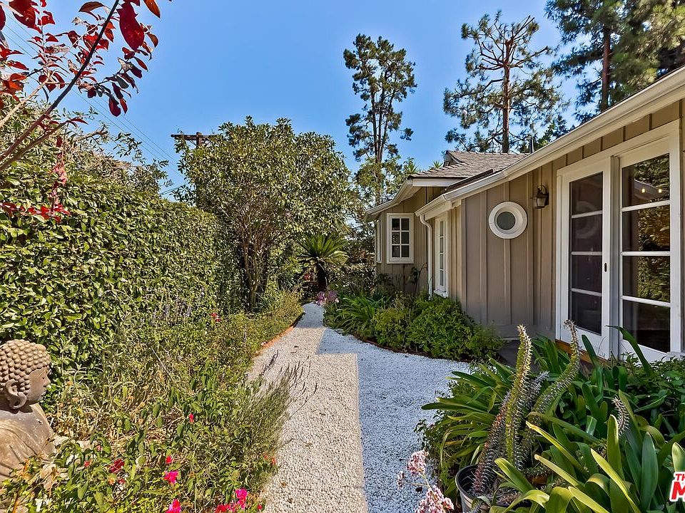 アメリカ製　ミッドセンチュリー LYNARD OF CALIFORNIA 2277 Betty Ln, Beverly Hills, CA 90210 | Zillow